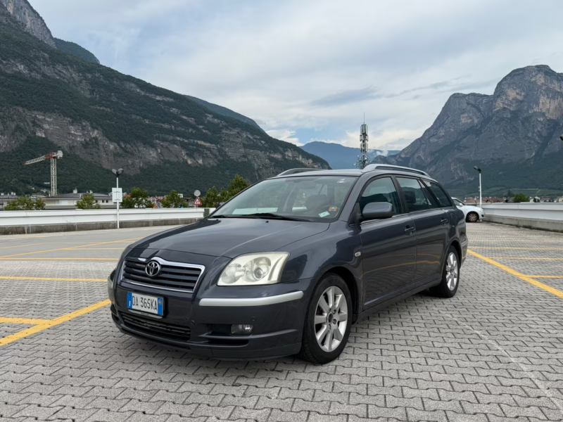 Toyota Avensis 2.2 D-Cat 16V Station Wagon